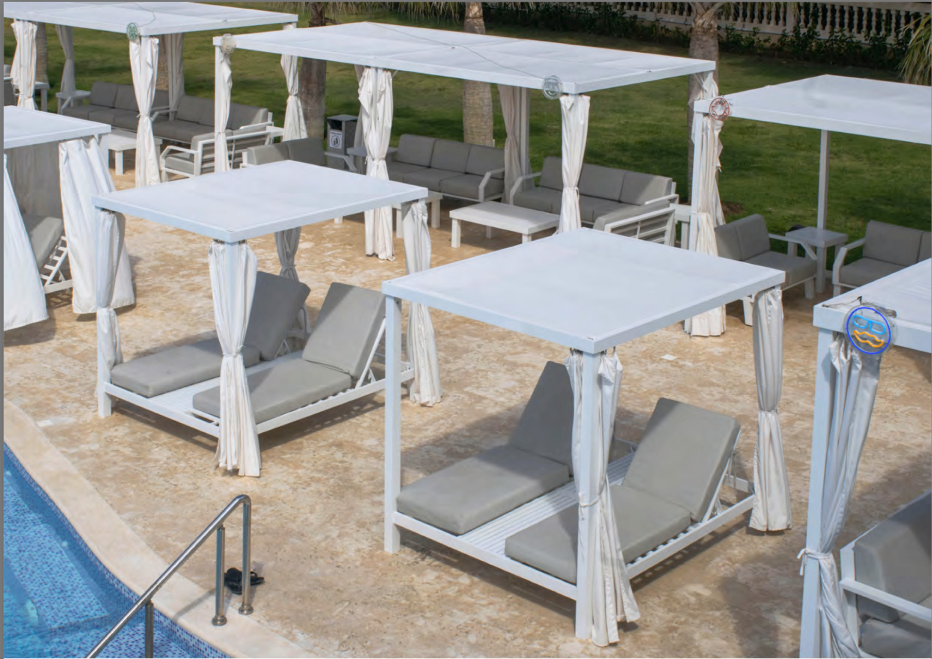 Poolside Canopy Daybeds